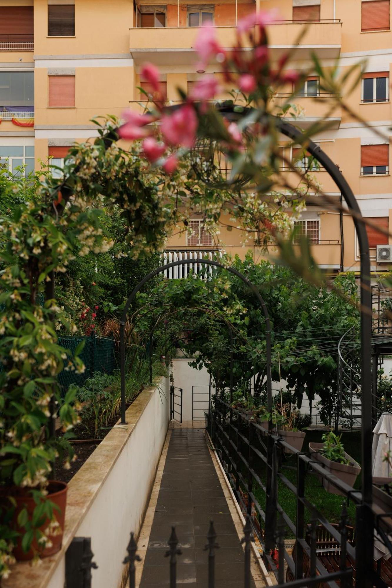 Casa Caudi Hotel โรม ภายนอก รูปภาพ